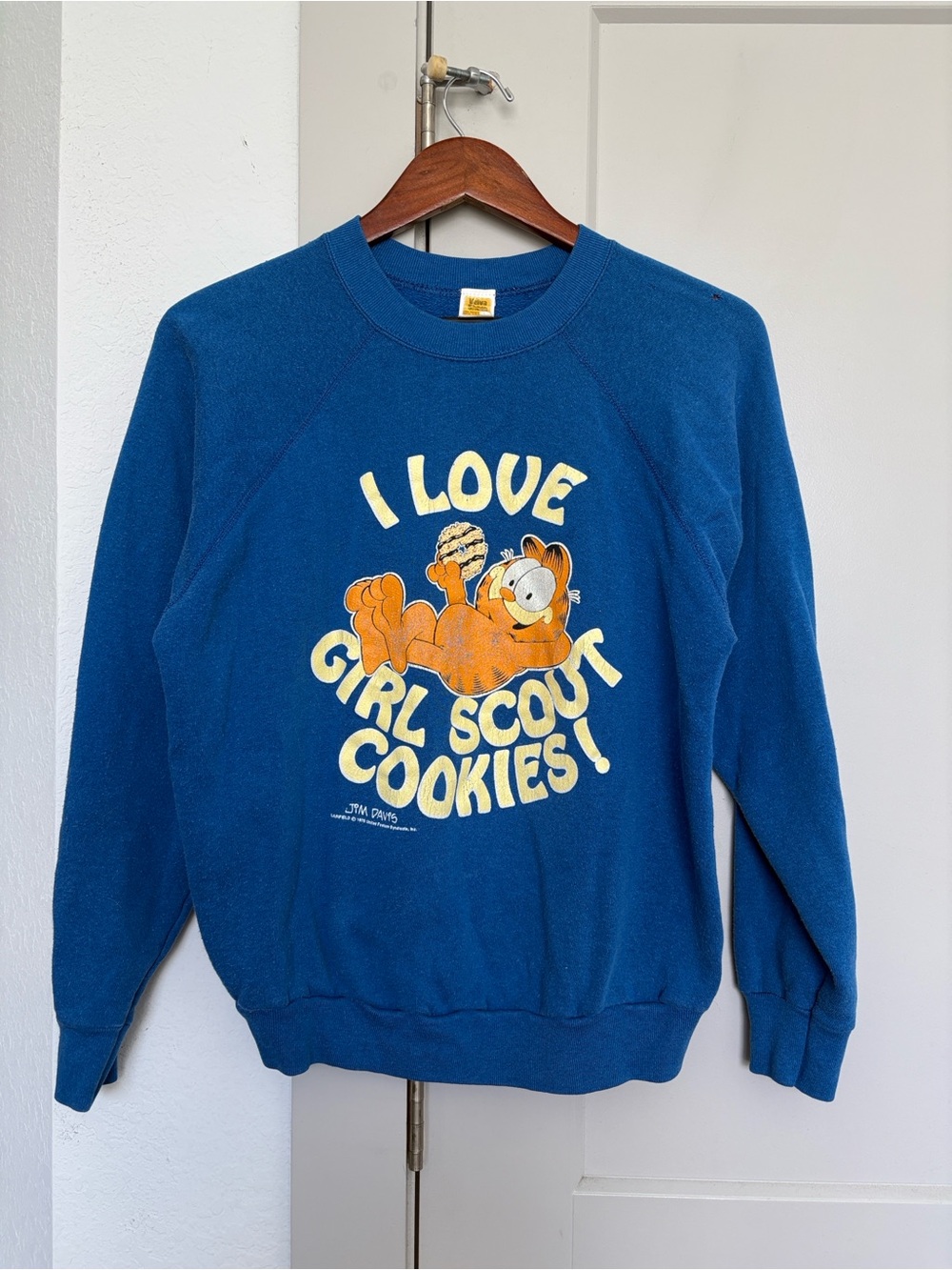 VTG 1978 GARFIELD I LOVE GIRL SCOUT COOKIES GRAPHIC BLUE SWEATSHIRT MENS LARGE